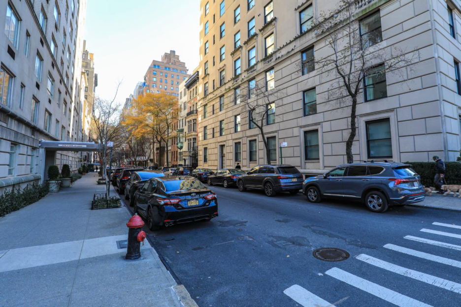 alternate-side parking NYC street cleaning rules explained with street parking app support